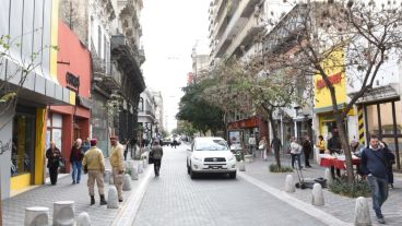 Quedó habilitado el tránsito en calle Sarmiento entre Córdoba y Santa Fe.