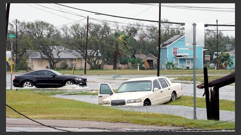 El huracán se convirtió en tormenta tropical.