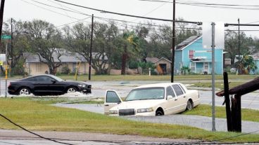 El huracán se convirtió en tormenta tropical.