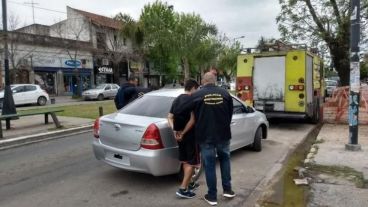 Los hombres fueron detenidos y están sospechados por “homicidio agravado por alevosía”.