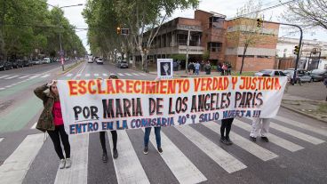 La familia de la bibliotecaria planteó irregularidades en la autopsia.