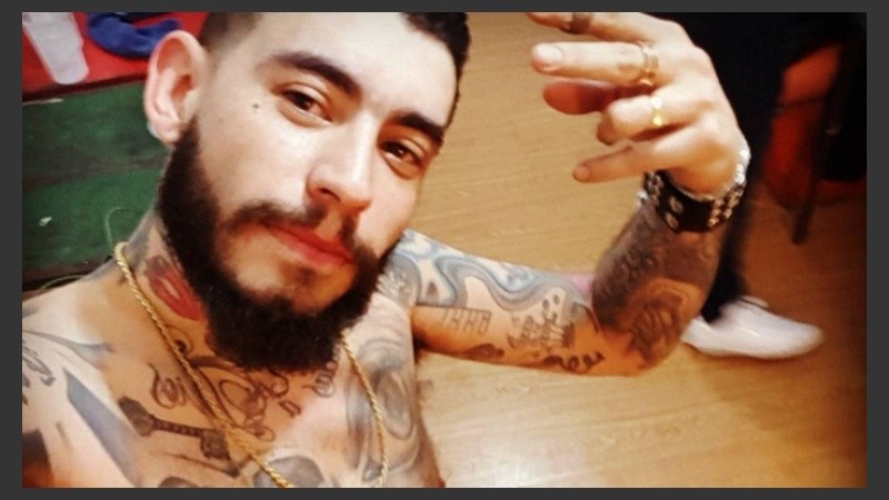 El cantante cuartetero Ulises Bueno y su pasión por los tatuajes.