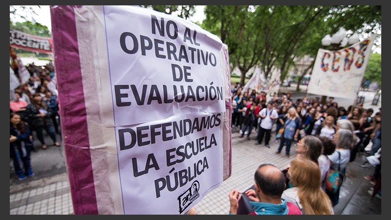 El acto se realizó este martes al mediodía en la plaza San Martín.