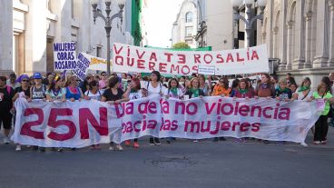 La movilización avanzó por el centro de la ciudad.