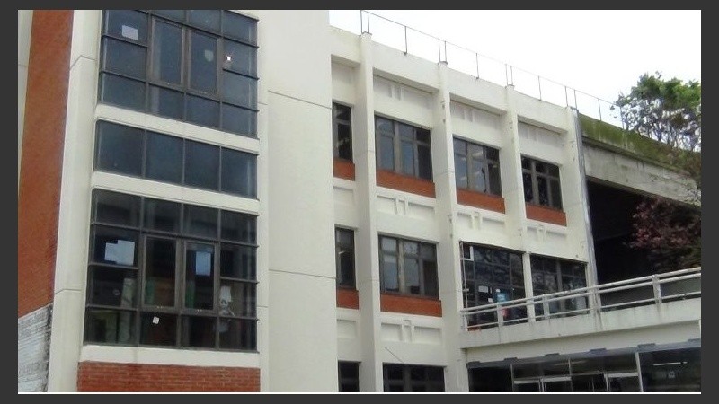 La facultad de Ciencia Política se fundó en 1973 pero sus orígenes se remontan a 1919, con la Escuela de Diplomacia. 