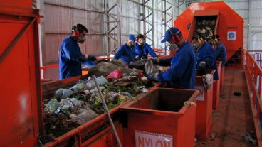 La nueva planta de reciclaje fue celebrada por el municipio.