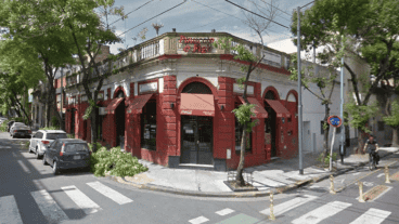 El restaurante está ubicado en la esquina porteña de Pasco y Chile.