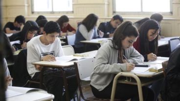 Los chicos tendrán que alcanzar el 7 para aprobar las materias.