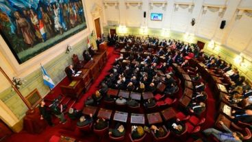 La legislatura había aprobado 50 leyes, pero con escaso tratamiento.