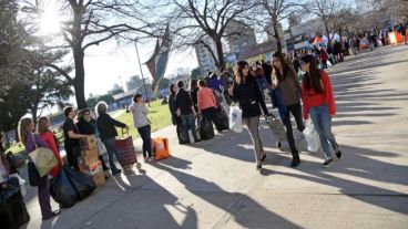 A cambio de residuos, se entregaron verduras, cargas en la tarjeta, plantas, chips y compost, entre otros productos.