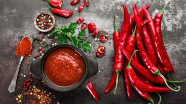 La capsaicina es un compuesto bioactivo importante presente en los chiles que puede desempeñar un papel en el control del peso.