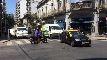 Los vecinos dicen que desde anoche no funcionaban los semáforos.