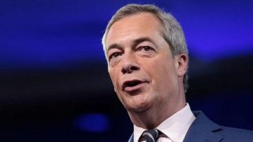 "Los defensores de la permanencia son los que están marcando el ritmo", admitió Farage.