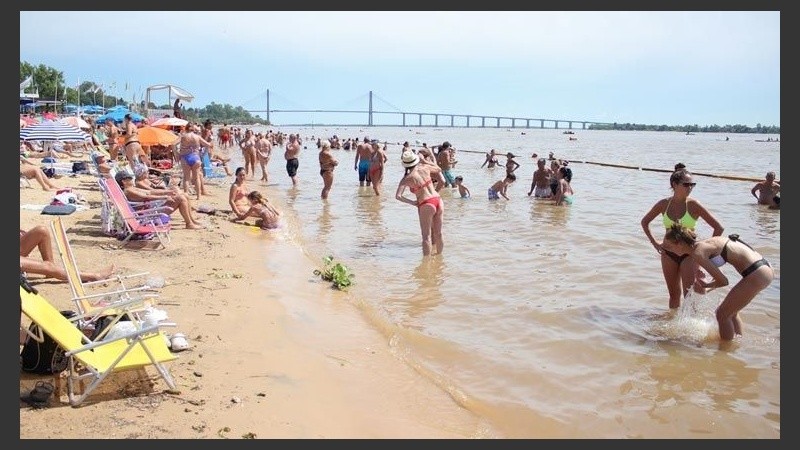 Los rosarinos pordrán seguir utilizando las playas la semana próxima.