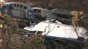 Las dos personas fallecidas viajaban a bordo del tren de pasajeros.