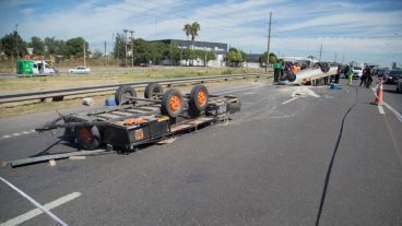 El acoplado se desprendió de la camioneta.