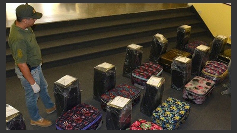 Los 400 kilos de cocaína habían sido escondidos en 12 valijas.