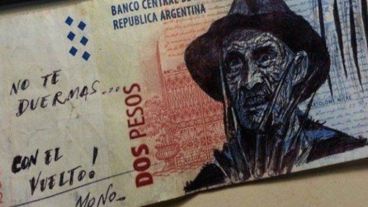 Personajes de series y películas, músicos y otras sorpresas decoraron el billete.