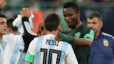 "Jugué mientras mi padre estaba en manos de bandidos", dijo Obi Mikel.