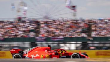 El piloto alemán ganó este domingo en Silverstone.