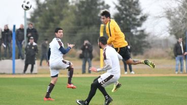 El gol auriazul fue de Zampedri de cabeza.