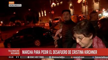 Algunos de los presentes fueron agresivos con los periodistas de El Tres y Radio 2.