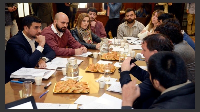 Los legisladores y concejales se reunieron en Rosario.