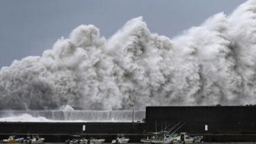 El fenómeno meteorológico golpeó con violencia la mitad occidental del país asiático.