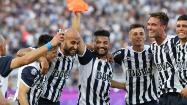 Talleres desató un festejo en Córdoba por la goleada en el clásico.