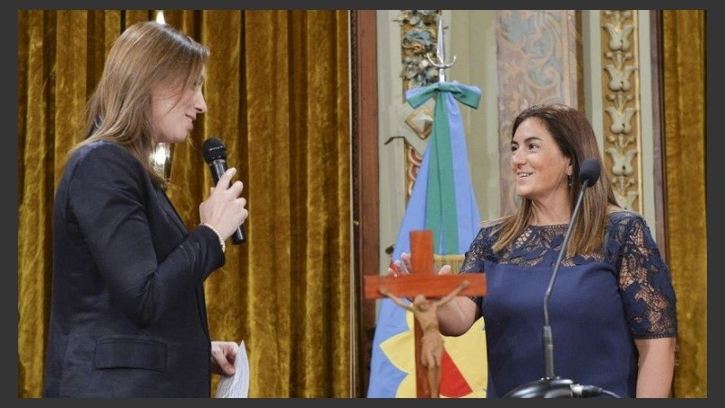 María Eugenia Vidal y Fernanda Inza.