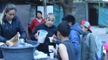 Santa Fe tuvo que sumar 10 mil chicos a la Copa de leche.