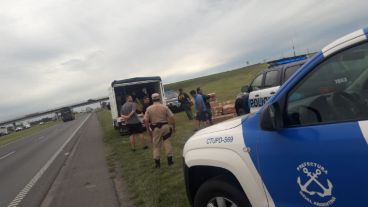 El operativo se realizó en la autopista.