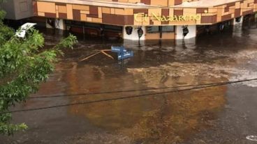 Una esquina tapada de agua en Mina Clavero.