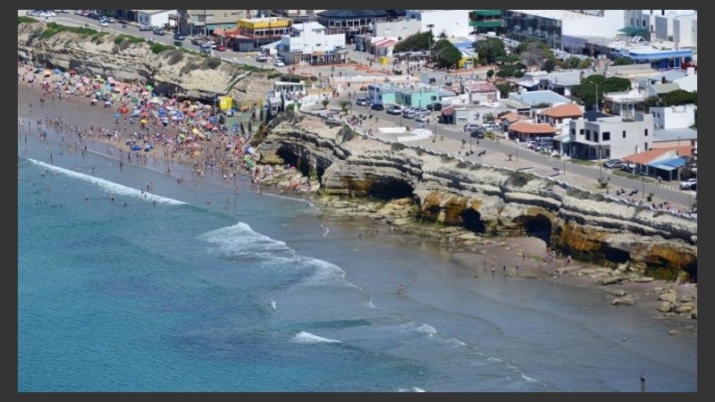 Las Grutas, agua cálida en el sur argentino.