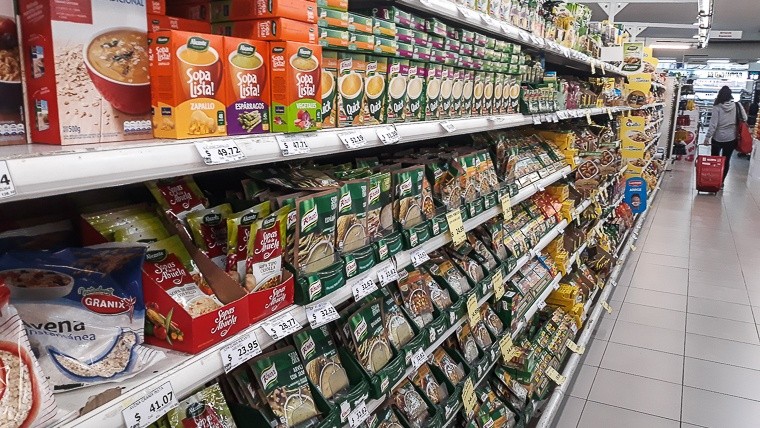 Los precios de los alimentos aumentan más que la inflación promedio.