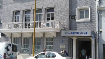 El médico se desempeña en el Sanatorio Mayo de Santa Fe.