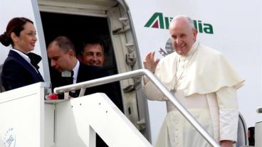 El Papa en su partida de Fiumicino.