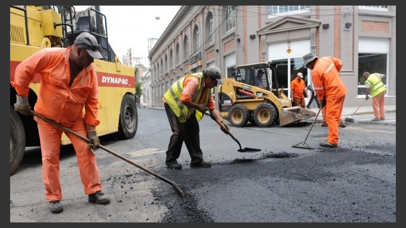 Bacheo: uno de los reclamos de los vecinos cuya solución podrá agilizarse a través de las Unidades de Respuesta Cercana.