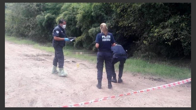 El cadáver fue hallado en una zona de casaquintas. 