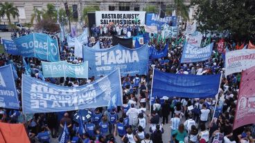 La marcha docente del 26 de marzo en Santa Fe.