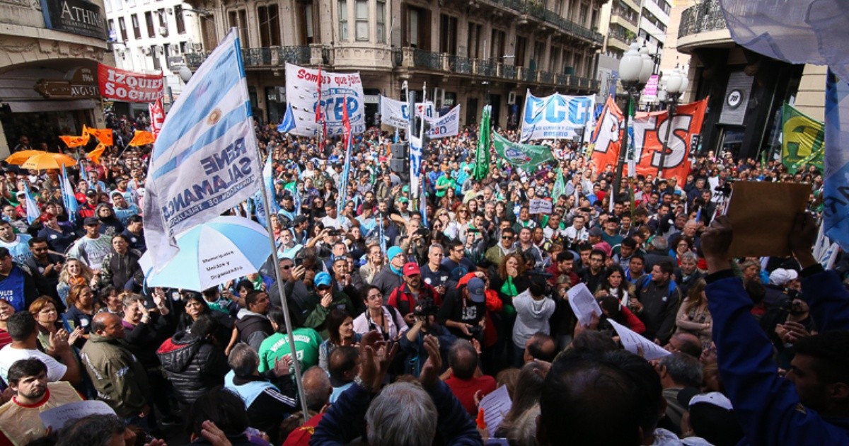 Marchas y actos "Rosario es la capital nacional del paro" Rosario3