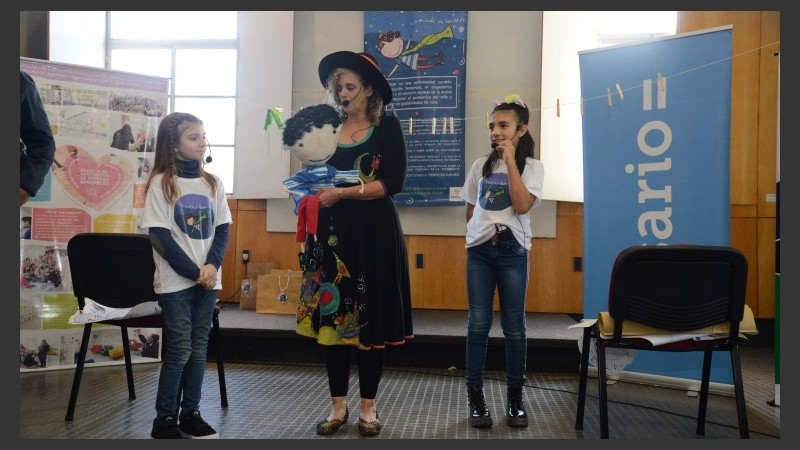 La presentación del libro en el hospital de Niños Víctor Vilela. 