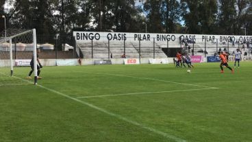 Rodríguez atajó un penal en el primer tiempo.