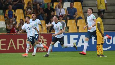 Argentina ganaba dos veces pero no lo aguantó.