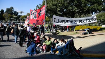 El "polentazo" de este martes frente al Monumento y al Concejo.