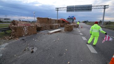 Hubo reducción de calzada en Circunvalación y Oroño.