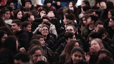 "Los didácticos de la Sinfónica": un espectáculo en el teatro El Círculo que acerca a los jóvenes a la música.