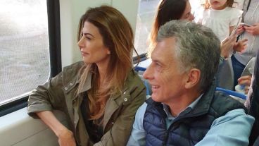 Macri junto a su esposa en la actividad de este sábado.