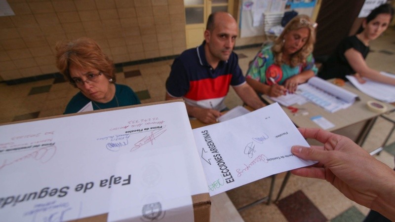 Las imágenes de la votación de este domingo en Rosario. 