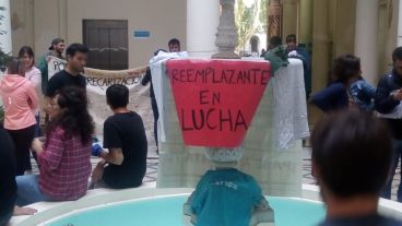 La asamblea en el hall del edificio municipal este miércoles.